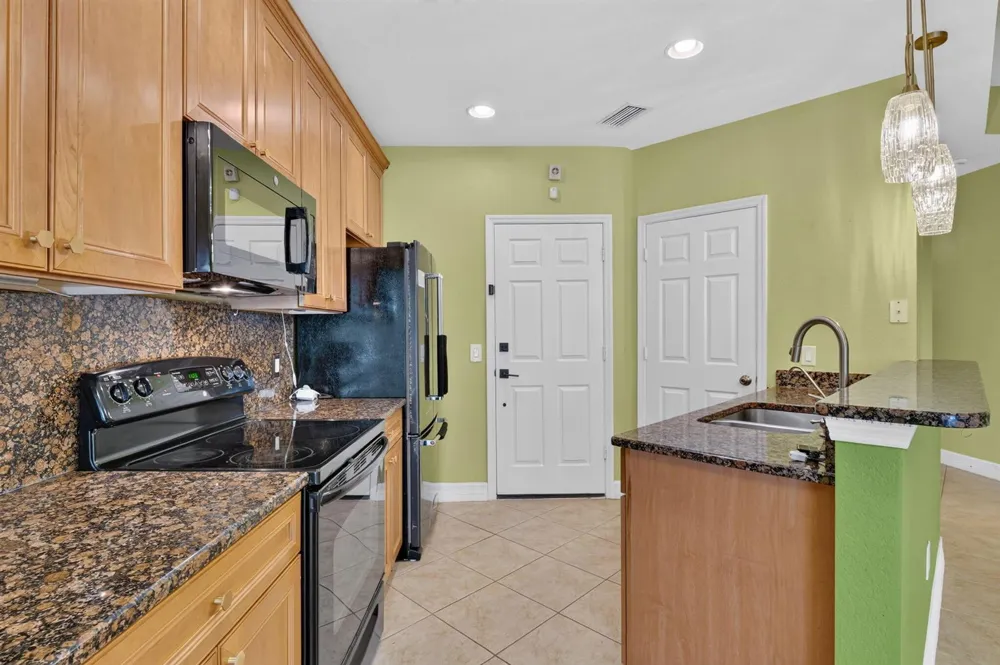 16026 VIA SOLERA CIRCLE #102 Fort Myers, FL 33908