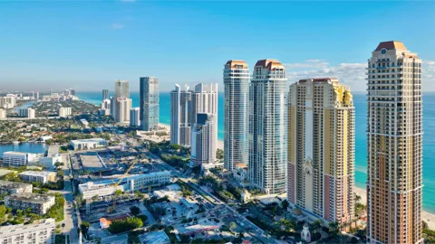 17901 COLLINS AVENUE #1102