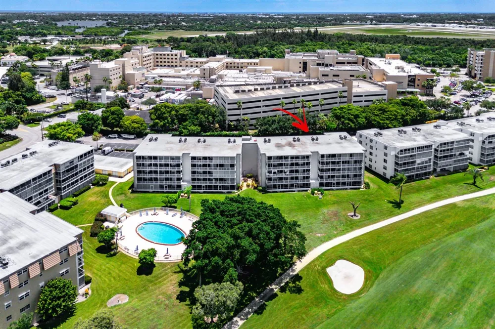 250 John F Kennedy Drive #204 Atlantis, FL 33462