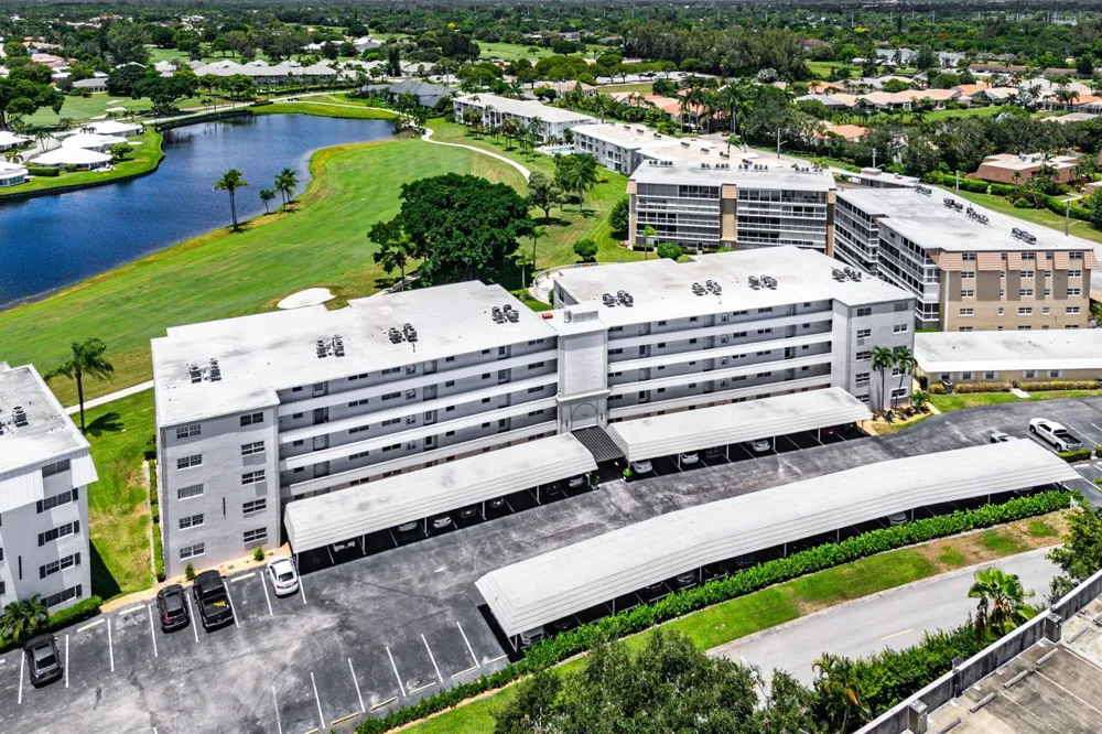 250 John F Kennedy Drive #204 Atlantis, FL 33462