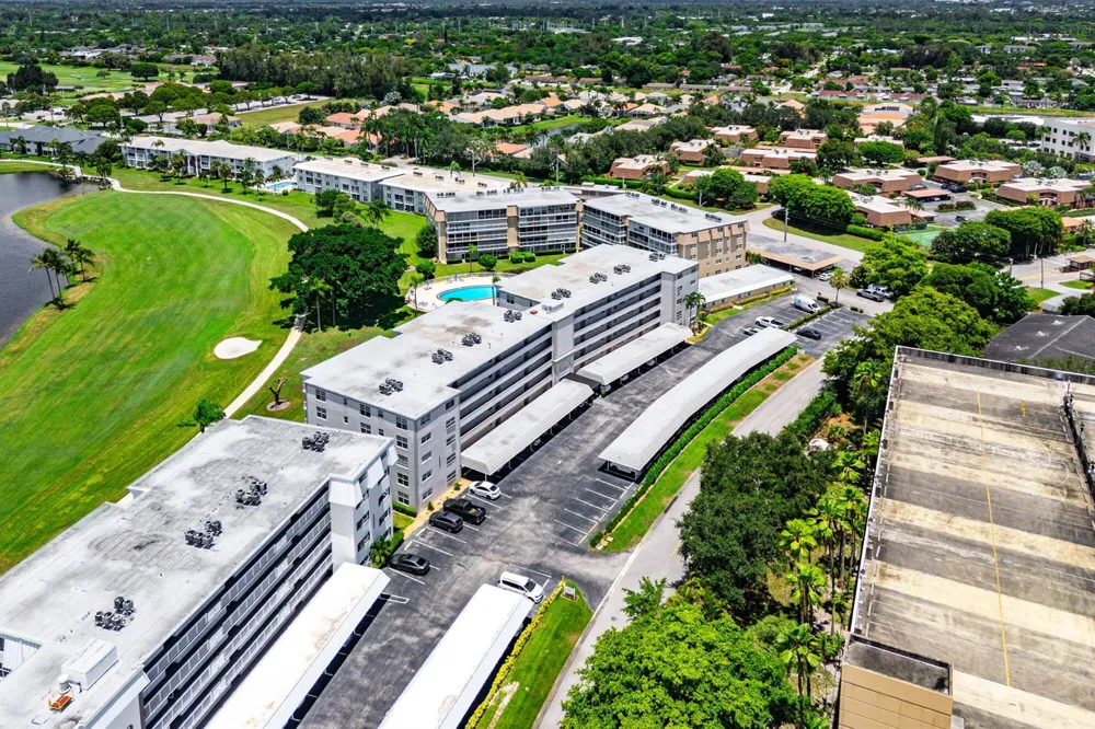 250 John F Kennedy Drive #204 Atlantis, FL 33462