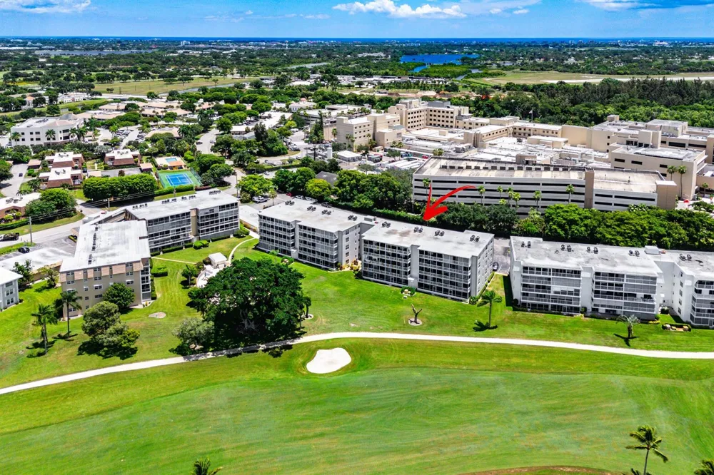 250 John F Kennedy Drive #204 Atlantis, FL 33462