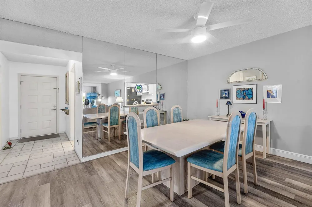 250 John F Kennedy Drive #204 Atlantis, FL 33462