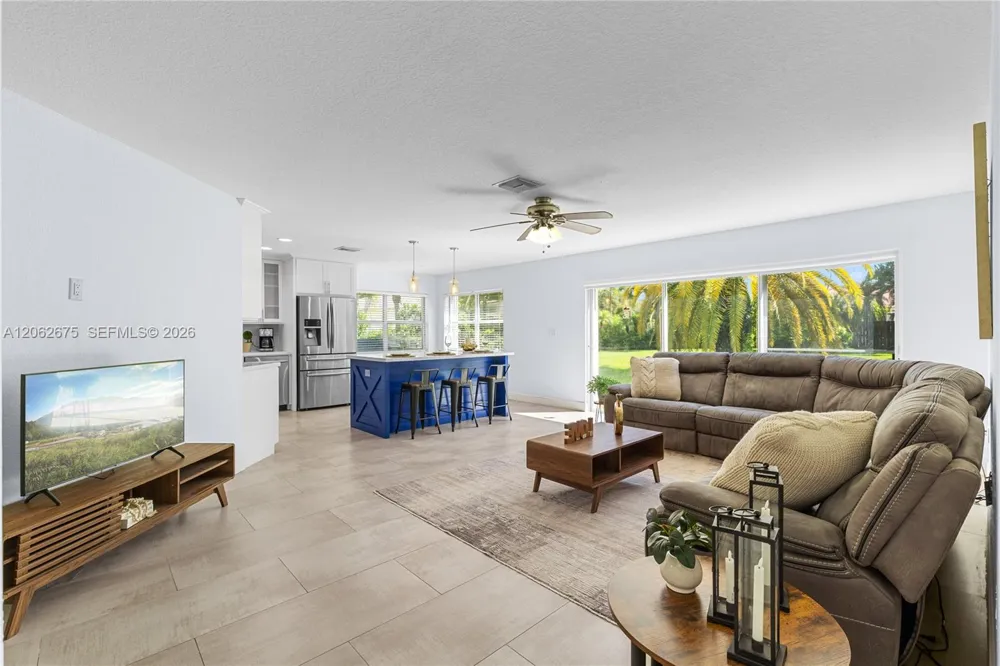 16745 NW 12th Ct Pembroke Pines, FL 33028