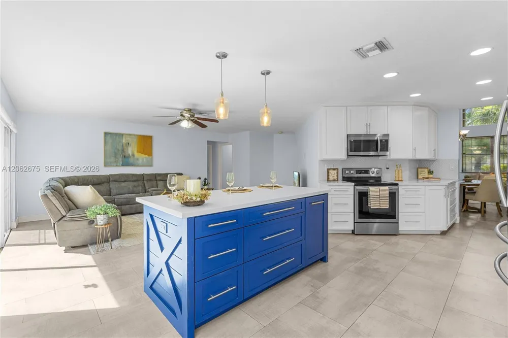16745 NW 12th Ct Pembroke Pines, FL 33028