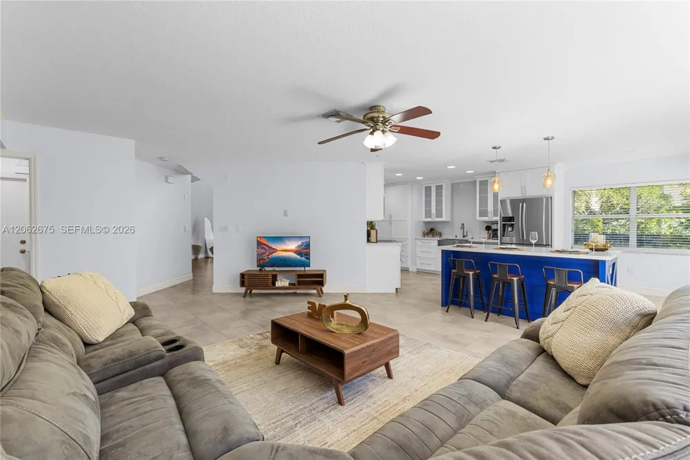 16745 NW 12th Ct Pembroke Pines, FL 33028