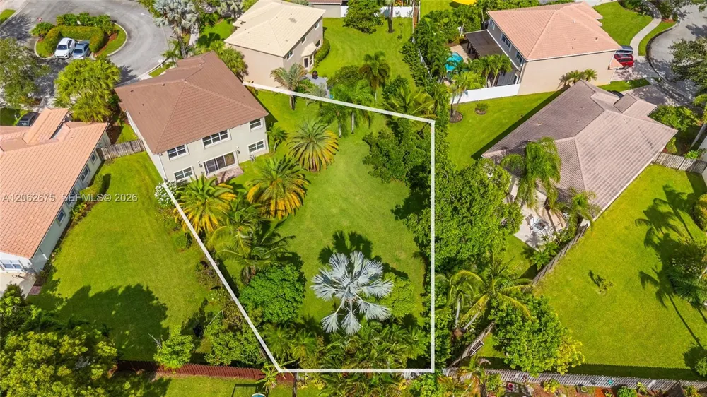 16745 NW 12th Ct Pembroke Pines, FL 33028