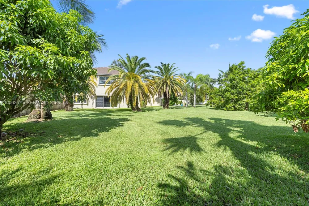 16745 NW 12th Ct Pembroke Pines, FL 33028