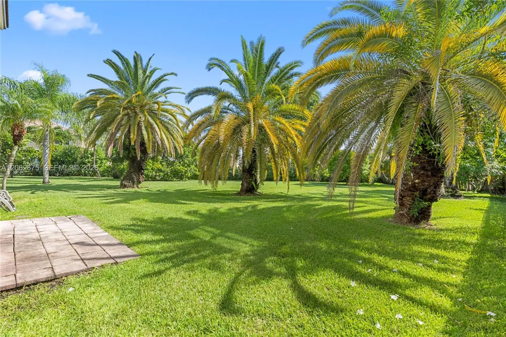 16745 NW 12th Ct Pembroke Pines, FL 33028