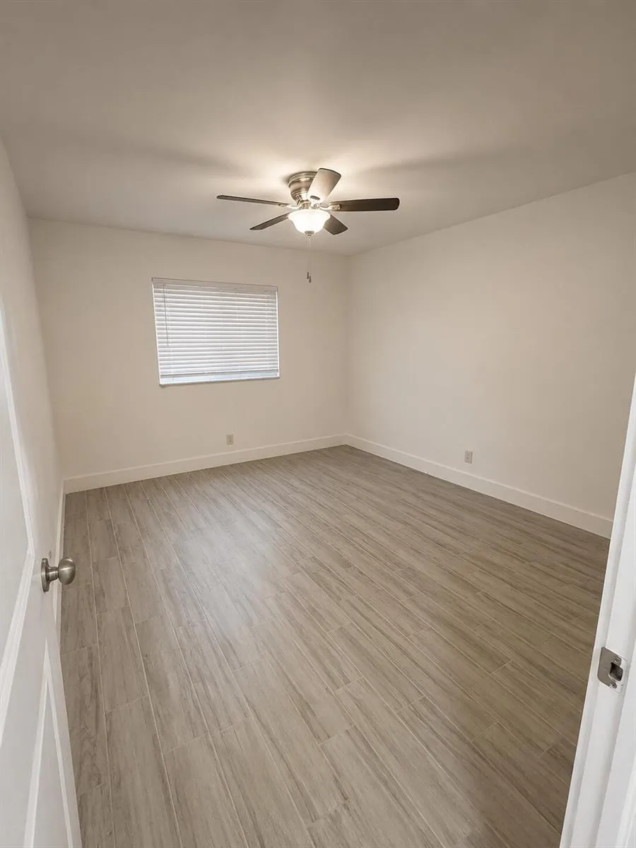 134 NW 57th Street Oakland Park, FL 33309
