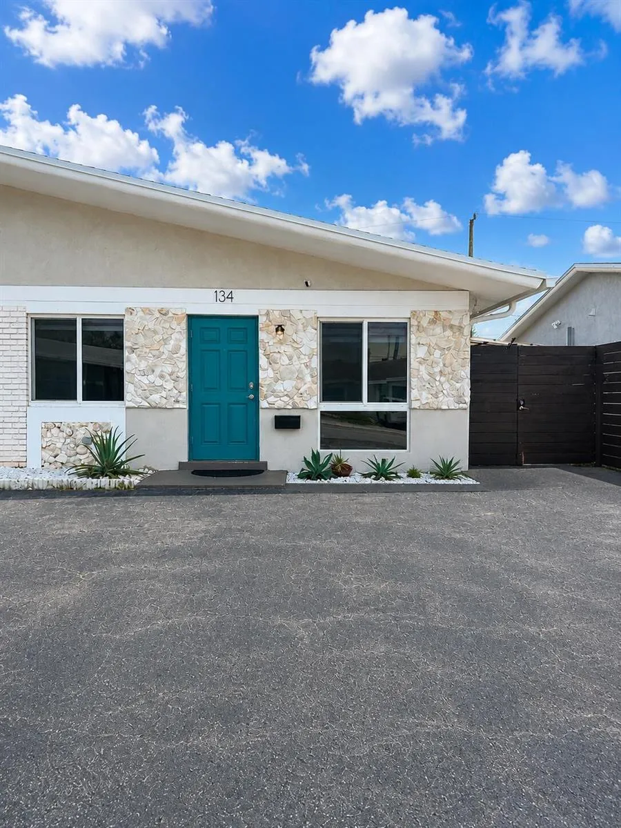 134 NW 57th Street Oakland Park, FL 33309