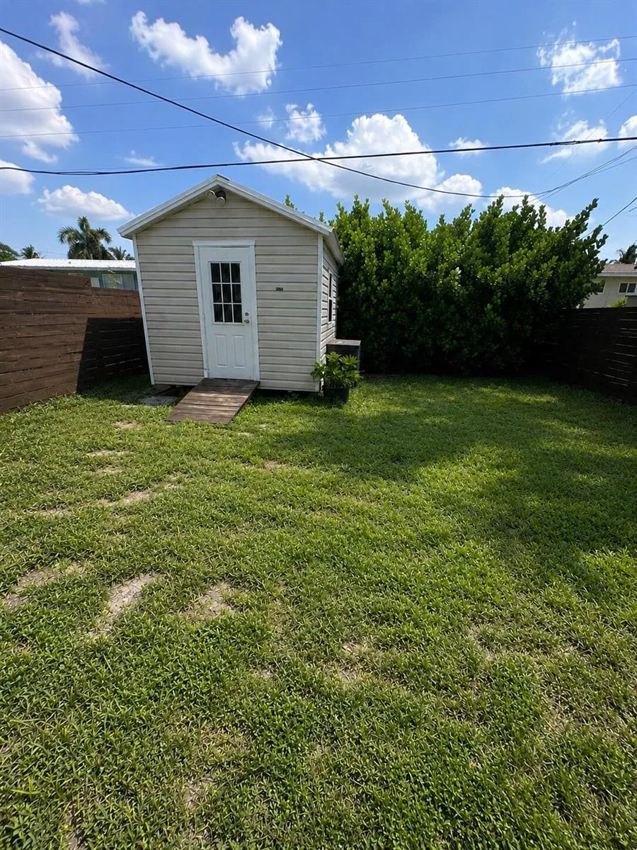 134 NW 57th Street Oakland Park, FL 33309