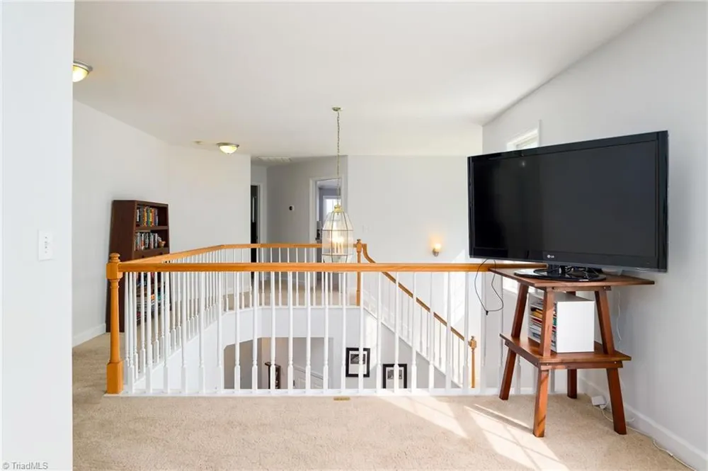 3905 Fairstone Place High Point, NC 27265