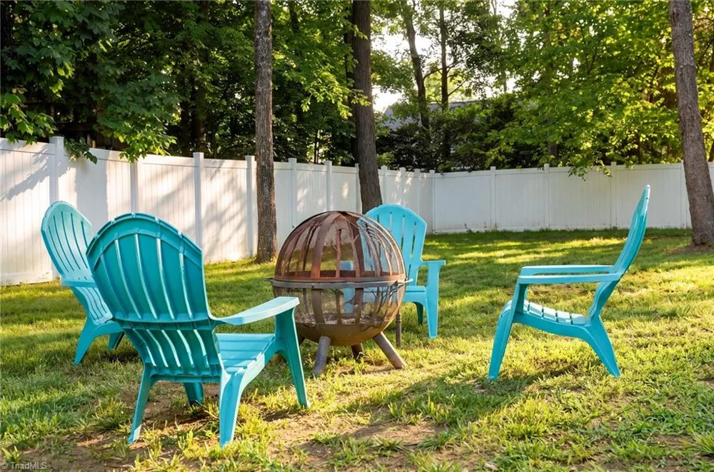 3905 Fairstone Place High Point, NC 27265