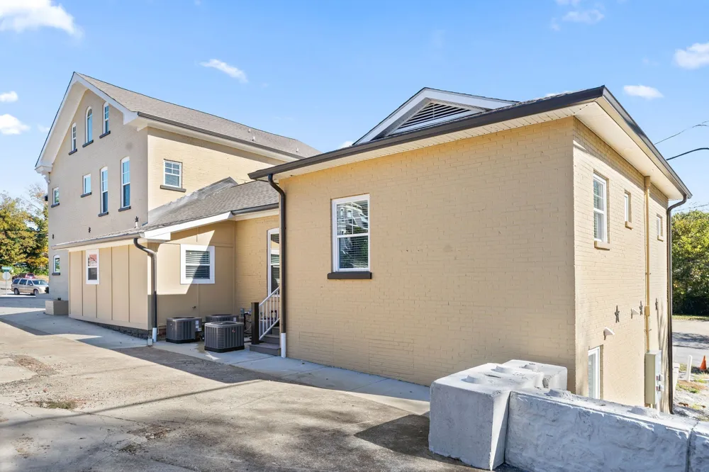 638 Madison St #9 Clarksville, TN 37040