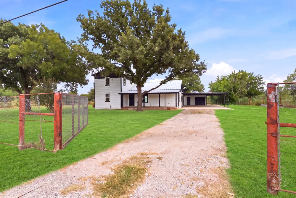 3239 Fm 2256 Mineral Wells, TX 76067