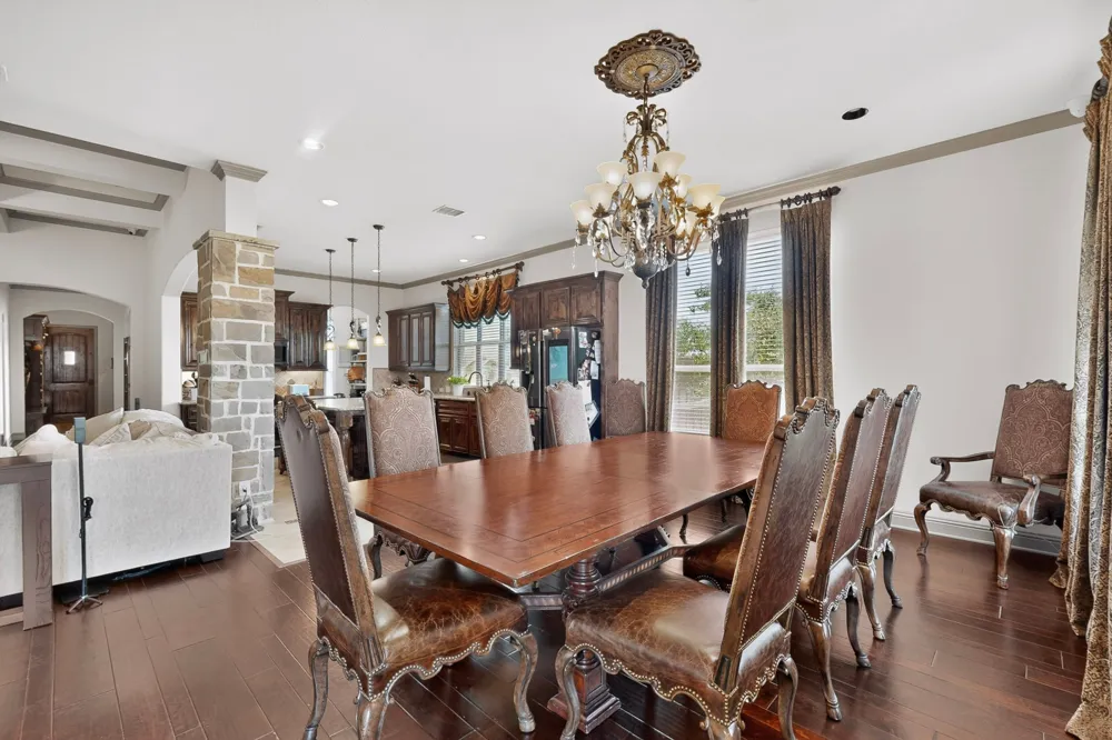 110 Highwood Avenue Oak Point, TX 75068