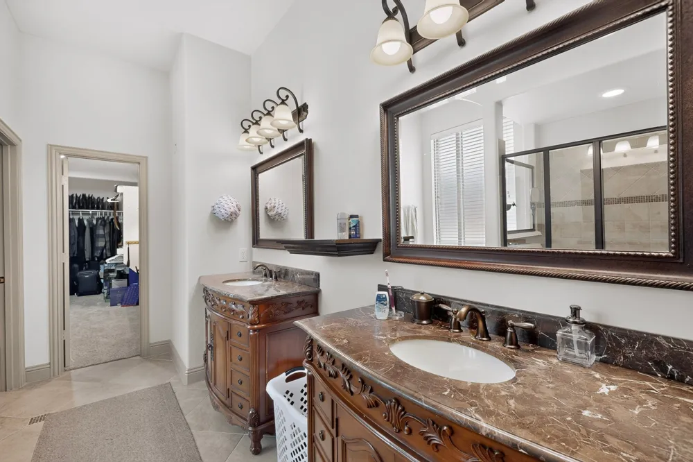 110 Highwood Avenue Oak Point, TX 75068