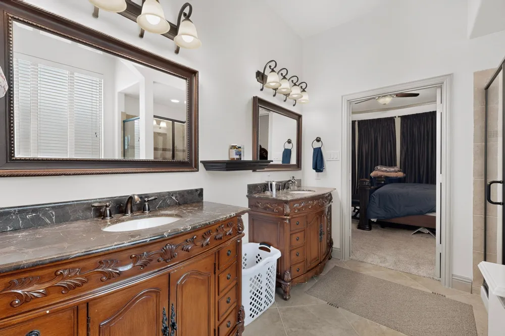 110 Highwood Avenue Oak Point, TX 75068