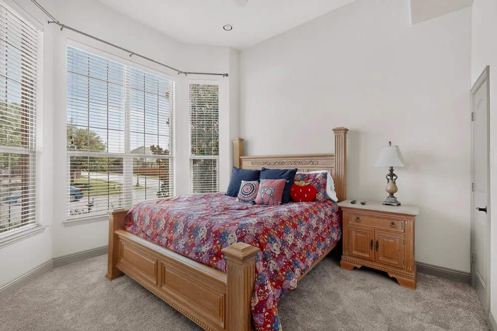 110 Highwood Avenue Oak Point, TX 75068