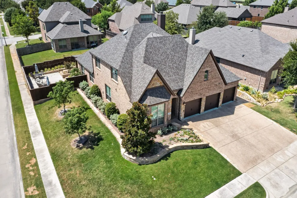 110 Highwood Avenue Oak Point, TX 75068