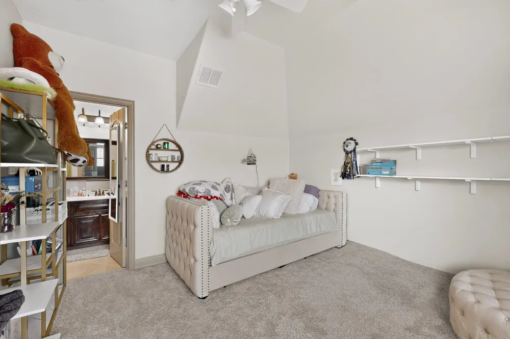 110 Highwood Avenue Oak Point, TX 75068
