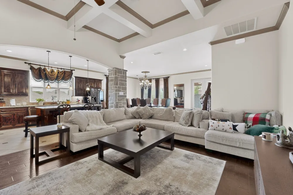 110 Highwood Avenue Oak Point, TX 75068