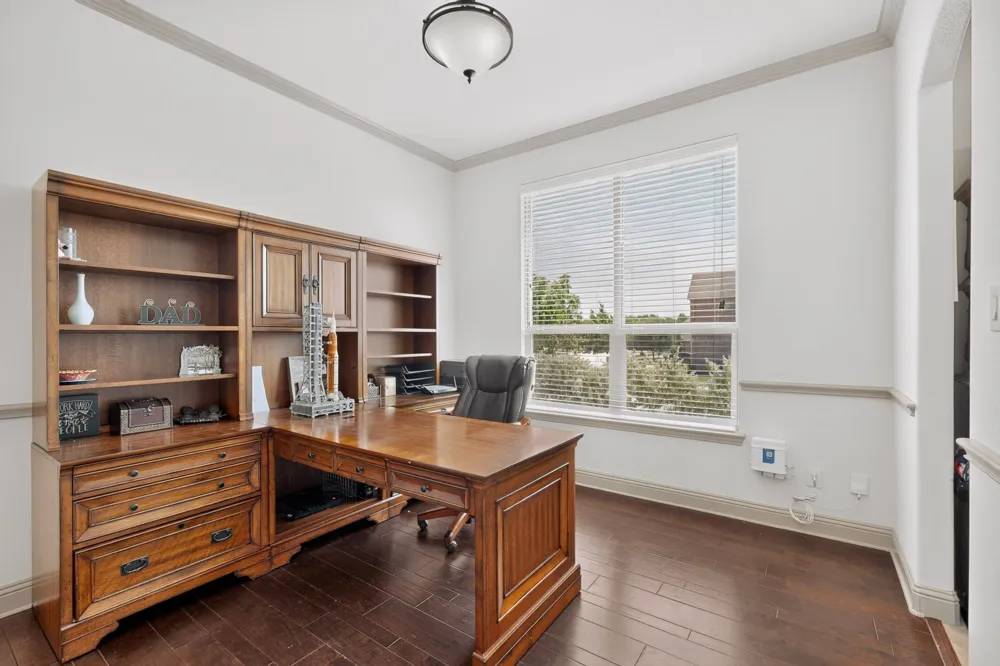 110 Highwood Avenue Oak Point, TX 75068