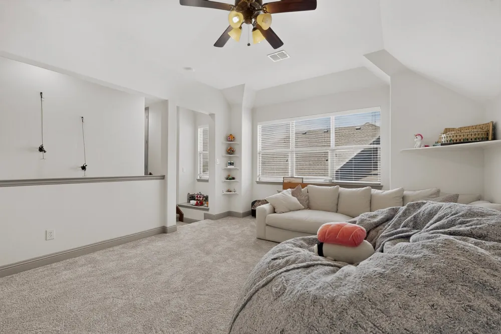 110 Highwood Avenue Oak Point, TX 75068