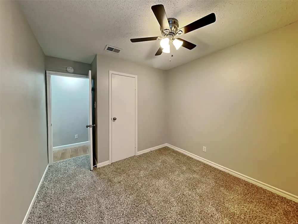 328 Teakwood Lane Lewisville, TX 75067