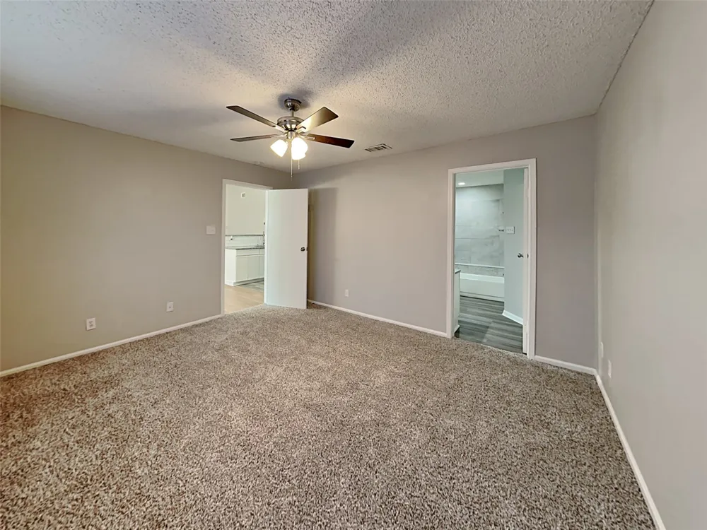 328 Teakwood Lane Lewisville, TX 75067