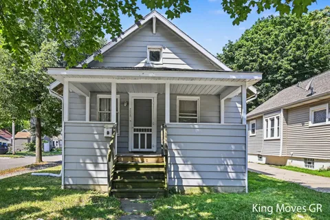536 Shepard Street