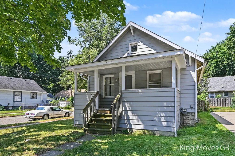 536 Shepard Street Lansing, MI 48912