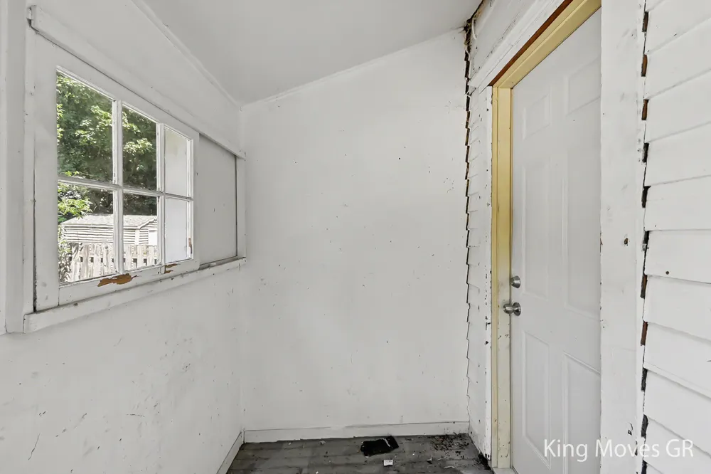 536 Shepard Street Lansing, MI 48912