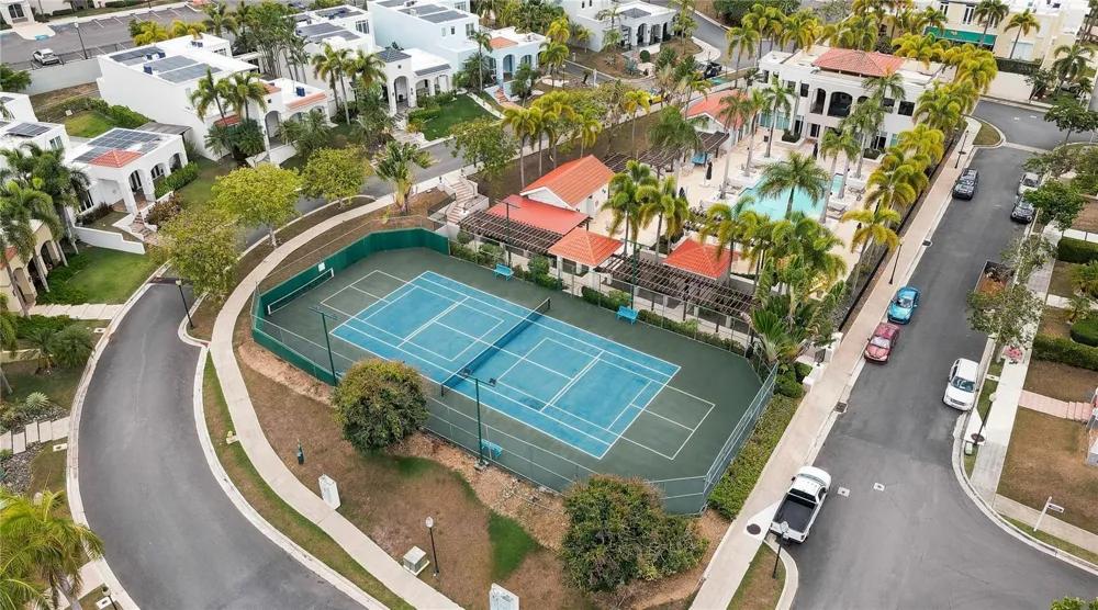 145 OLIVINE STREET #PH-571 Vega Alta, PR 00692