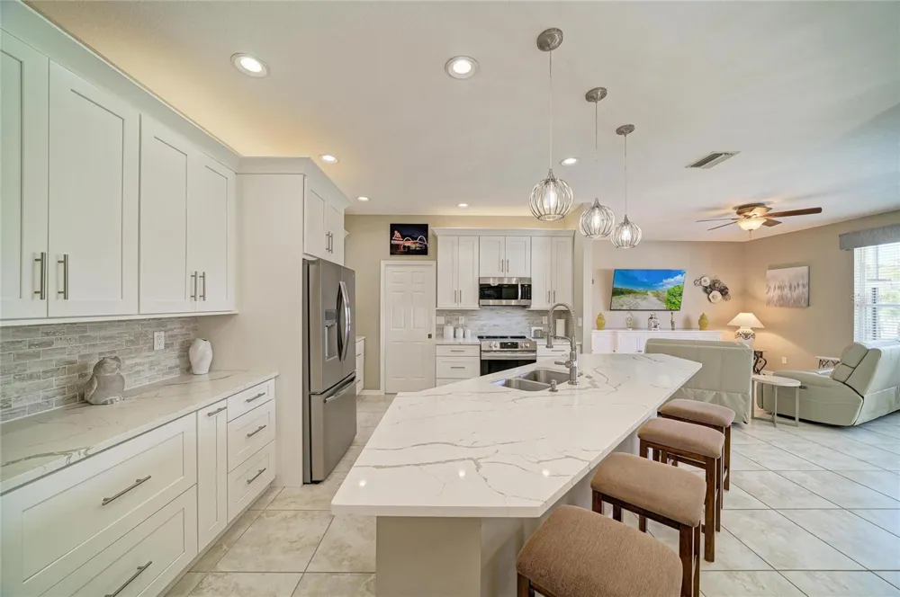 1401 PINYON PINE DRIVE Sarasota, FL 34240