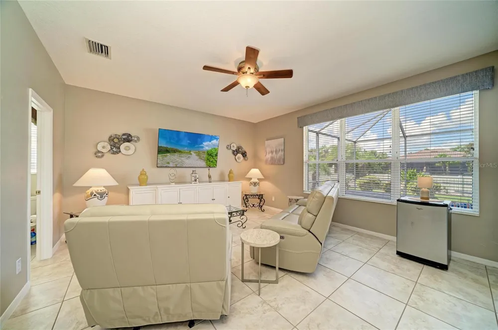 1401 PINYON PINE DRIVE Sarasota, FL 34240