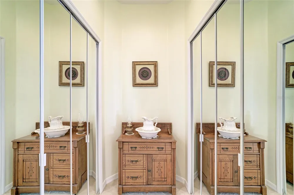 1401 PINYON PINE DRIVE Sarasota, FL 34240