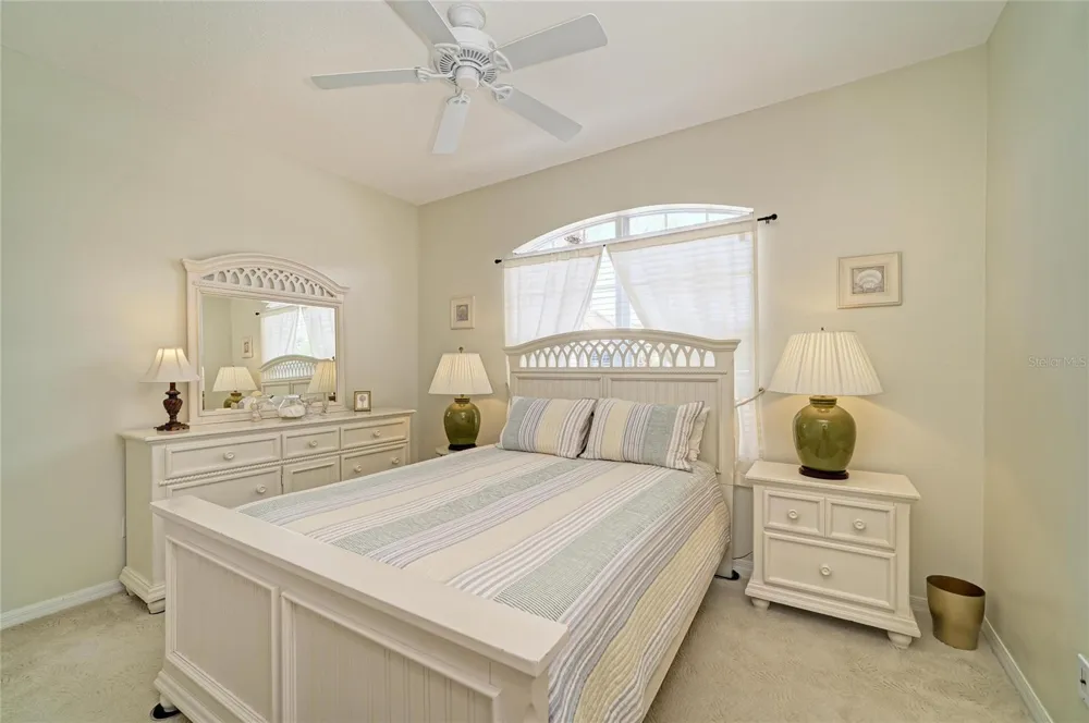 1401 PINYON PINE DRIVE Sarasota, FL 34240