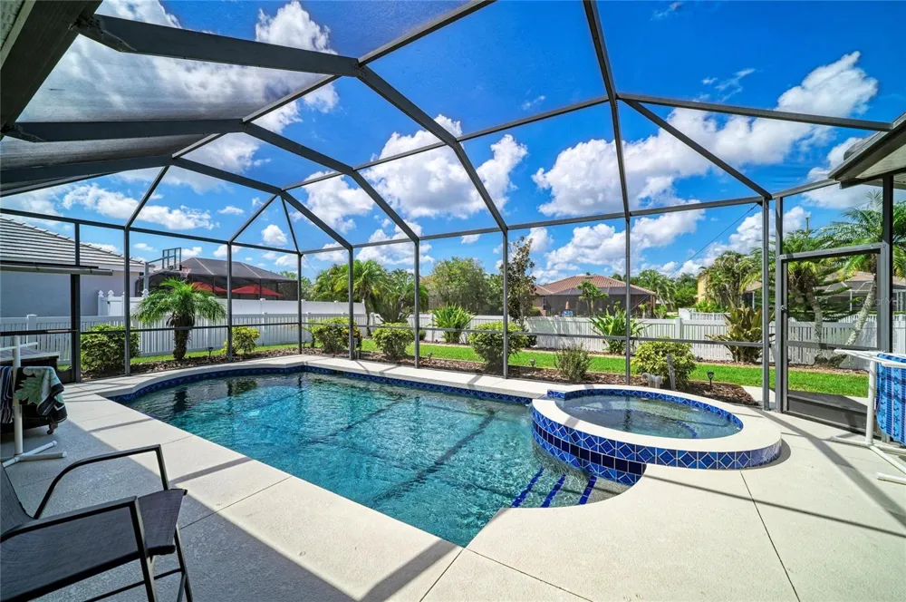 1401 PINYON PINE DRIVE Sarasota, FL 34240