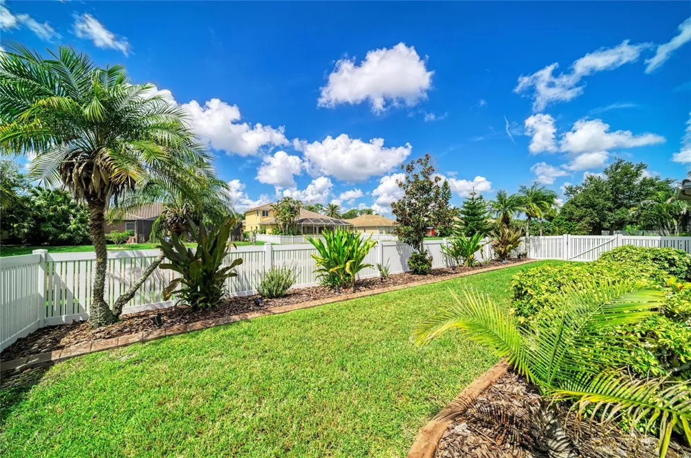 1401 PINYON PINE DRIVE Sarasota, FL 34240