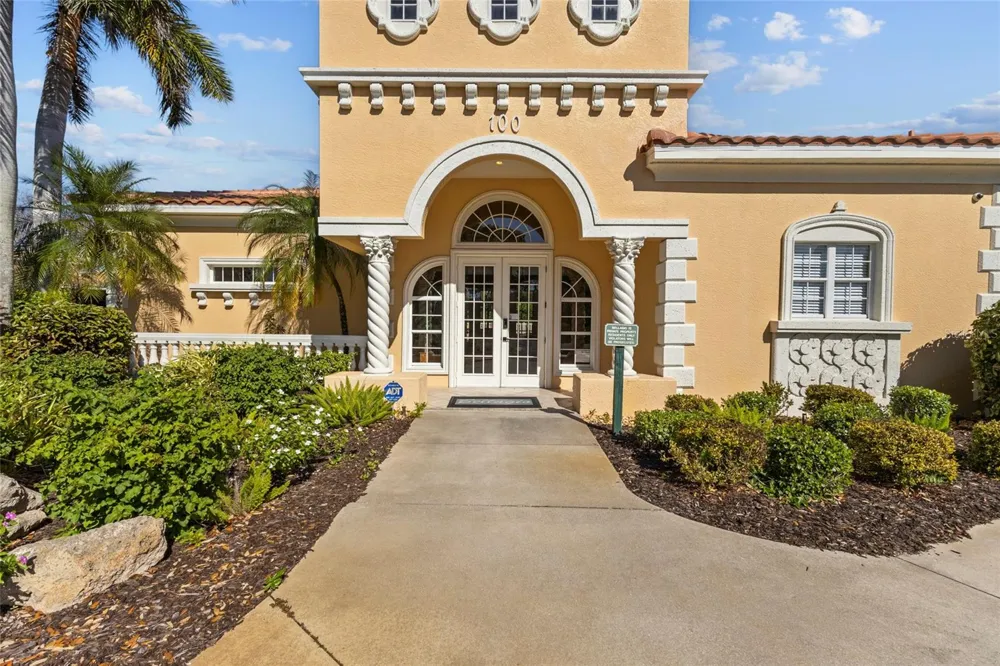 125 RIO TERRA Venice, FL 34285