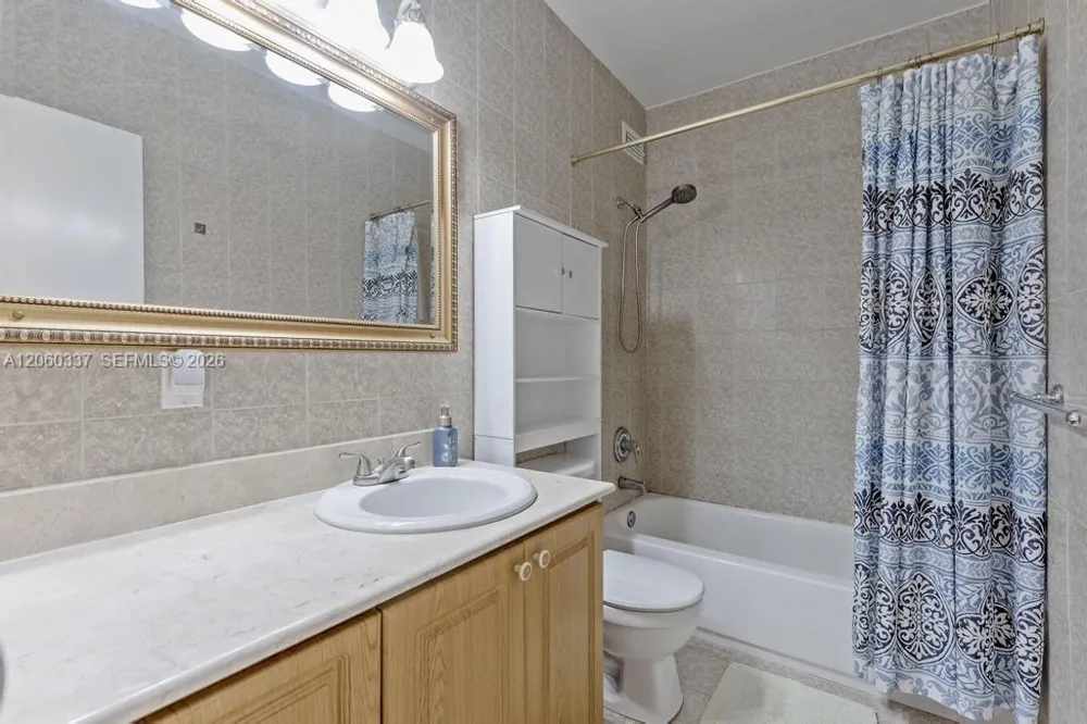 9280 Bay Harbor Ter #26 Bay Harbor Islands, FL 33154