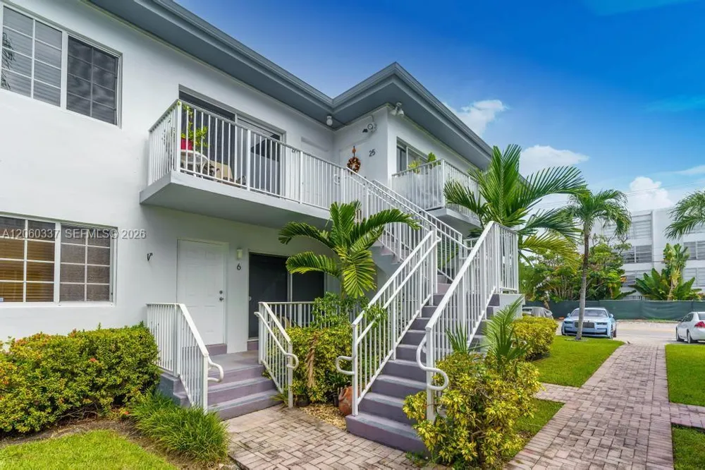 9280 Bay Harbor Ter #26 Bay Harbor Islands, FL 33154