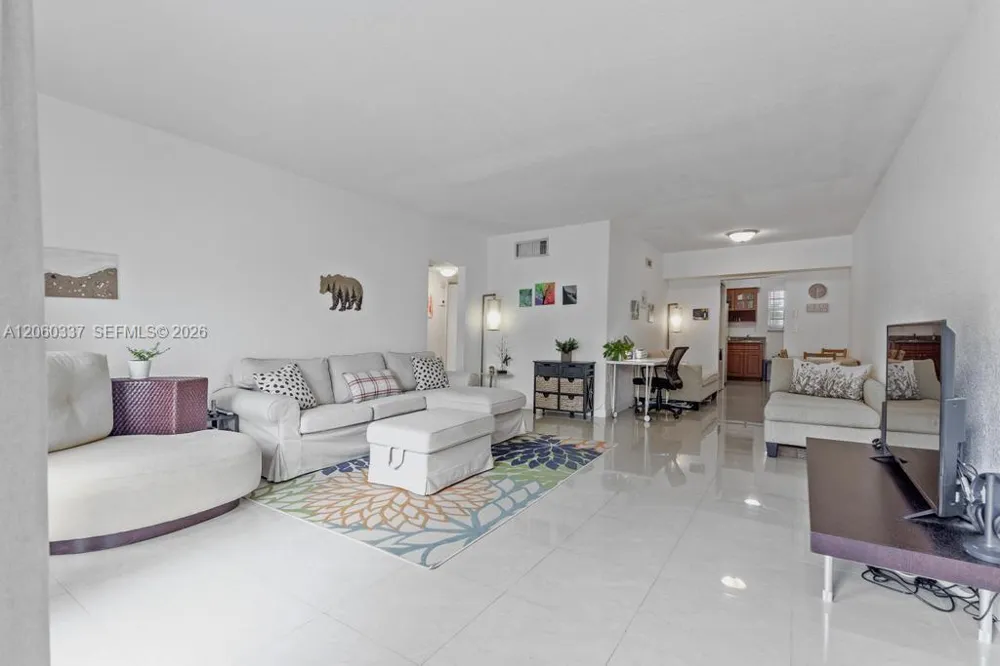 9280 Bay Harbor Ter #26 Bay Harbor Islands, FL 33154
