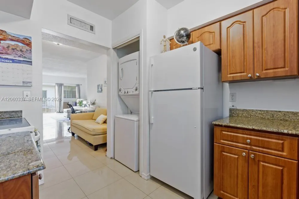 9280 Bay Harbor Ter #26 Bay Harbor Islands, FL 33154