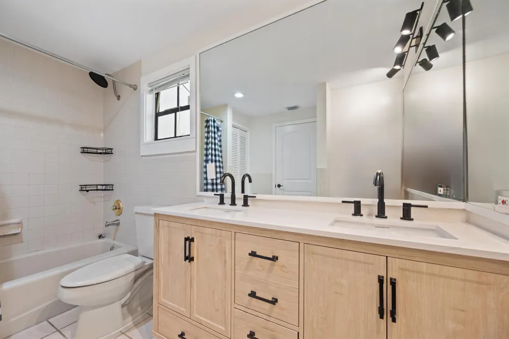 816 CHUKKER ROAD Delray Beach, FL 33483