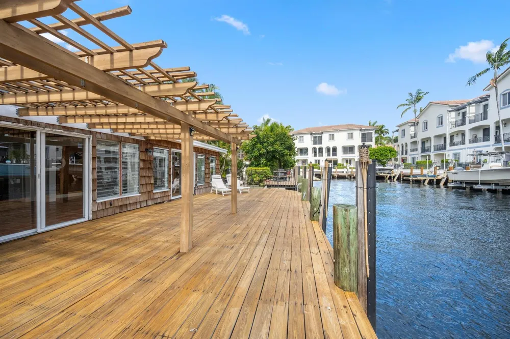 816 CHUKKER ROAD Delray Beach, FL 33483
