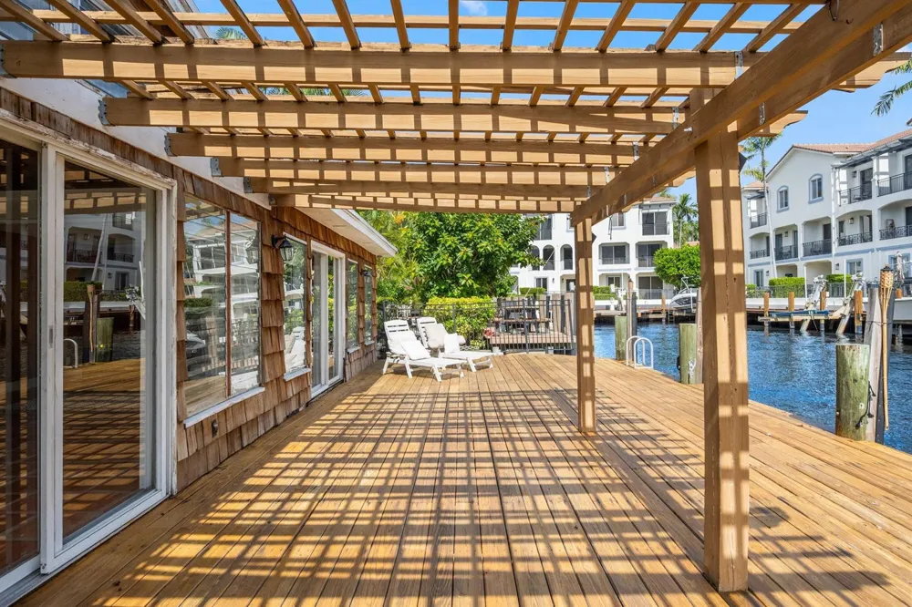 816 CHUKKER ROAD Delray Beach, FL 33483
