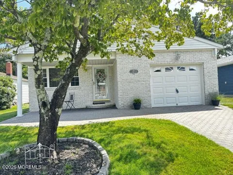 6 Kresson Court